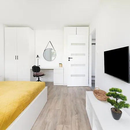 Easy Rent- Zakopianska 24h Check-in Apartment